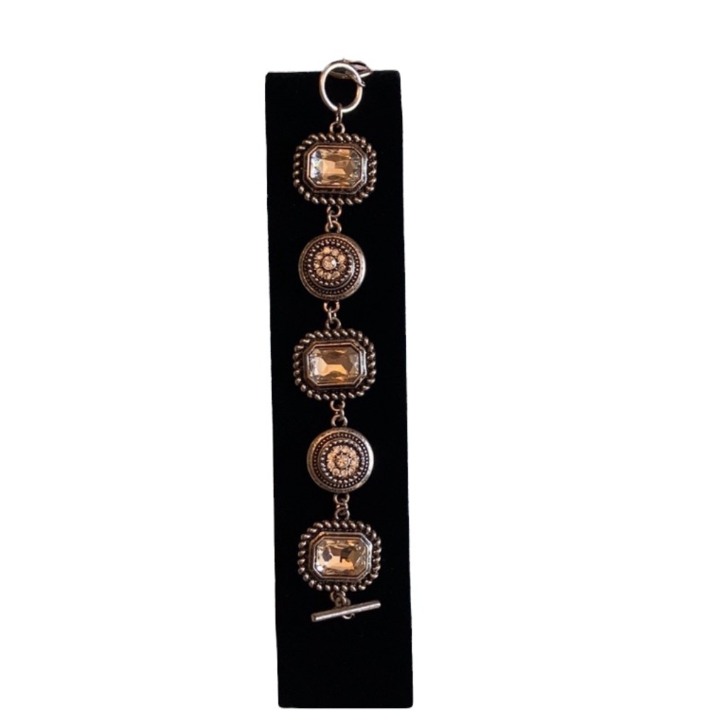 Ovation Bracelet Style Dots
